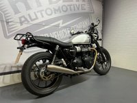USED 2018 68 TRIUMPH STREET TWIN - BUY ONLINE 24 HRS A DAY - FINANCE AVAILABLE - ALL TYPES OF CREDIT ACCEPTED ONLY 1,546 MILES FROM NEW