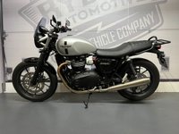 USED 2018 68 TRIUMPH STREET TWIN - BUY ONLINE 24 HRS A DAY - FINANCE AVAILABLE - ALL TYPES OF CREDIT ACCEPTED ONLY 1,546 MILES FROM NEW