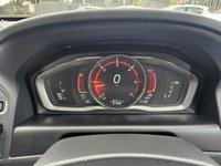 USED 2016 16 VOLVO XC60 2.4 D4 R-DESIGN LUX NAV AWD 5d 187 BHP High Spec Model