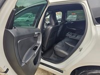 USED 2016 16 VOLVO XC60 2.4 D4 R-DESIGN LUX NAV AWD 5d 187 BHP High Spec Model