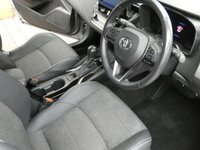 USED 2021 21 TOYOTA COROLLA 1.8 DESIGN 5d 121 BHP SAT NAV PART LEATHER INTERIOR HEATED SEATS REAR CAMERA CRUISE CONTROL PARKING SENSORS 1 OWNER TOYOTA WARRANTY TILL MARCH 2031