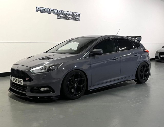 2015 64 Ford Focus 2.0 ST-3 5d 247 BHP