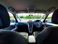 USED 2015 15 VAUXHALL ZAFIRA TOURER 1.8 EXCLUSIV 5d 138 BHP 