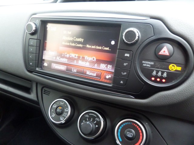 2016 TOYOTA YARIS - Photo 12