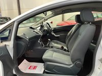 USED 2011 61 FORD FIESTA 1.25 Zetec Hatchback 3dr Petrol Manual (129 g/km, 81 bhp) Bluetooth,A/C,AUX