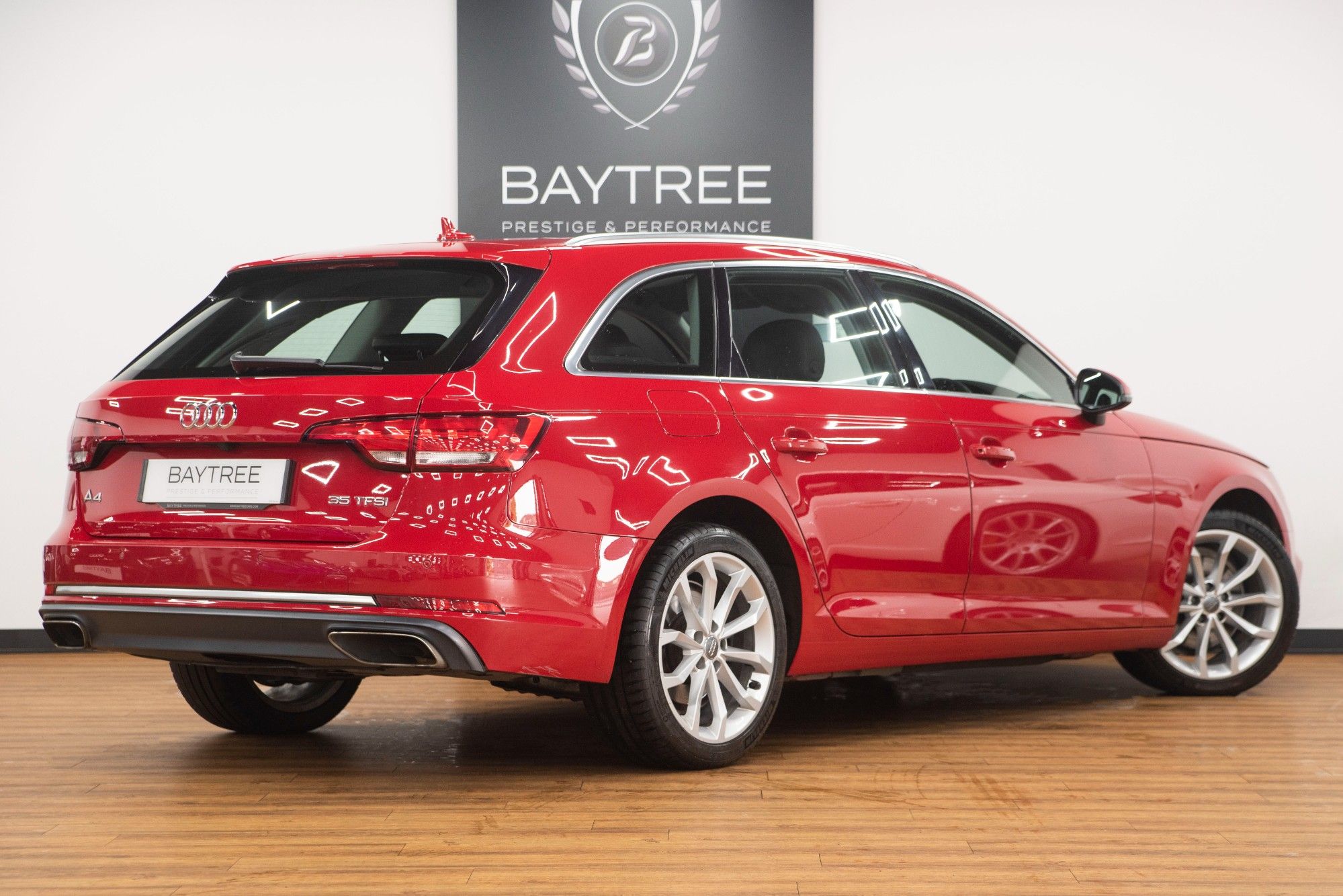 USED 2019 19 AUDI A4 2.0 AVANT TFSI SPORT MHEV 