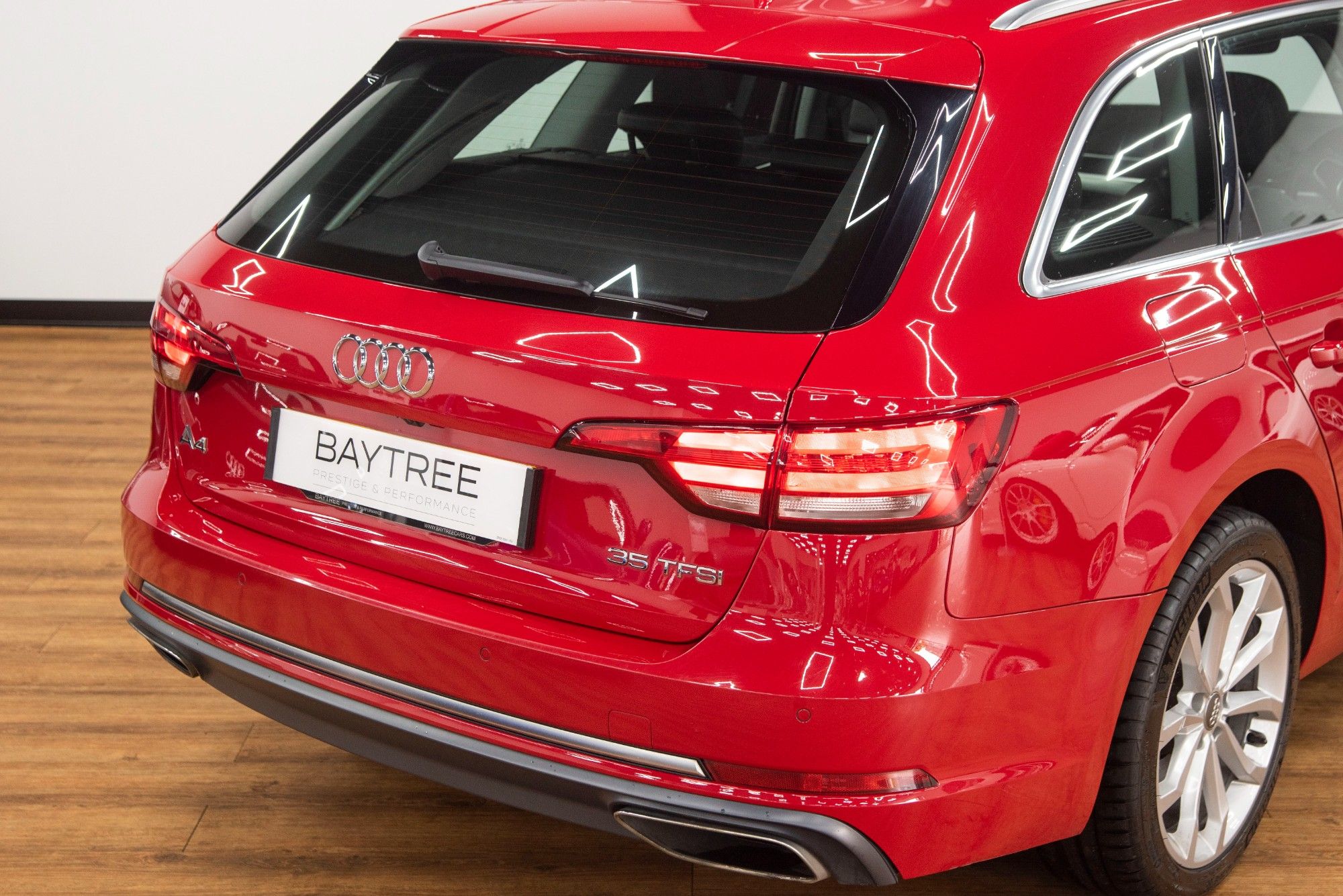 USED 2019 19 AUDI A4 2.0 AVANT TFSI SPORT MHEV 
