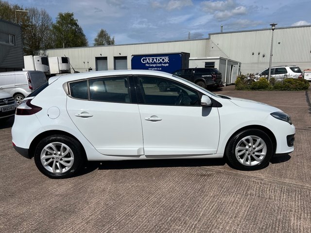 View our RENAULT MEGANE