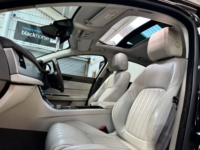 View our JAGUAR XF