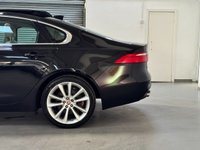 USED 2016 16 JAGUAR XF 2.0 PORTFOLIO 4d AUTO 177 BHP &pound;6,000 UPGRADES+PAN ROOF+19"s