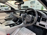 USED 2016 16 JAGUAR XF 2.0 PORTFOLIO 4d AUTO 177 BHP &pound;6,000 UPGRADES+PAN ROOF+19"s