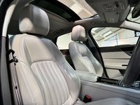 USED 2016 16 JAGUAR XF 2.0 PORTFOLIO 4d AUTO 177 BHP &pound;6,000 UPGRADES+PAN ROOF+19"s