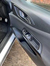 USED 2015 65 VAUXHALL CORSA 1.2 SRI 5d 69 BHP *FSH *ZERO DEPO FINANCE *1  OWNER