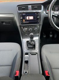 USED 2018 68 VOLKSWAGEN GOLF 1.6 SE NAVIGATION TDI 5d 114 BHP *FSH *ZERO DEPO FINANCE *1  OWNER
