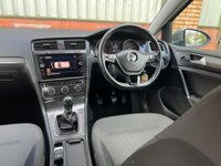 USED 2018 68 VOLKSWAGEN GOLF 1.6 SE NAVIGATION TDI 5d 114 BHP *FSH *ZERO DEPO FINANCE *1  OWNER