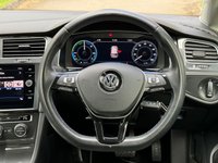 USED 2019 69 VOLKSWAGEN GOLF E-GOLF 5d 135 BHP 