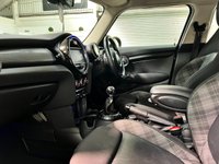 USED 2016 16 MINI HATCH COOPER 1.5 COOPER 5d 134 BHP &pound;10,000 OF FACTORY UPGRADES!!!
