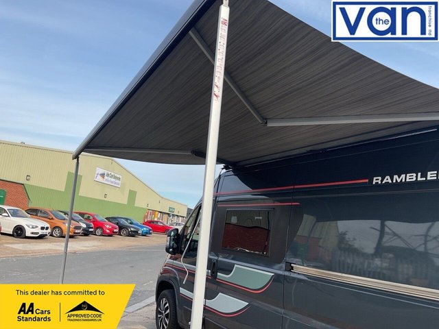 2022 PEUGEOT BOXER - Photo 12