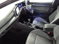 USED 2022 72 VOLKSWAGEN GOLF 1.5 R-LINE TSI 5d 129 BHP SAT NAV HALF LEATHER CRUISE HEATED SEATS ALLOY UPGRADE