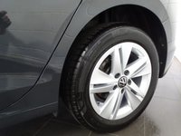 USED 2023 73 VOLKSWAGEN GOLF 1.5 LIFE TSI 5d 129 BHP SAT NAV CRUISE PARK SENSORS ONLY 4000 MILES
