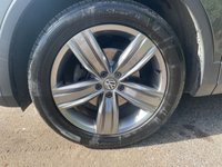 USED 2017 66 VOLKSWAGEN TIGUAN 2.0 SEL TDI BMT 4MOTION DSG 5d 148 BHP APPLE CAR PLAY-FULL SERVICE HISTORY
