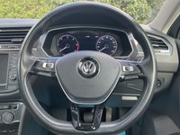 USED 2017 66 VOLKSWAGEN TIGUAN 2.0 SEL TDI BMT 4MOTION DSG 5d 148 BHP APPLE CAR PLAY-FULL SERVICE HISTORY