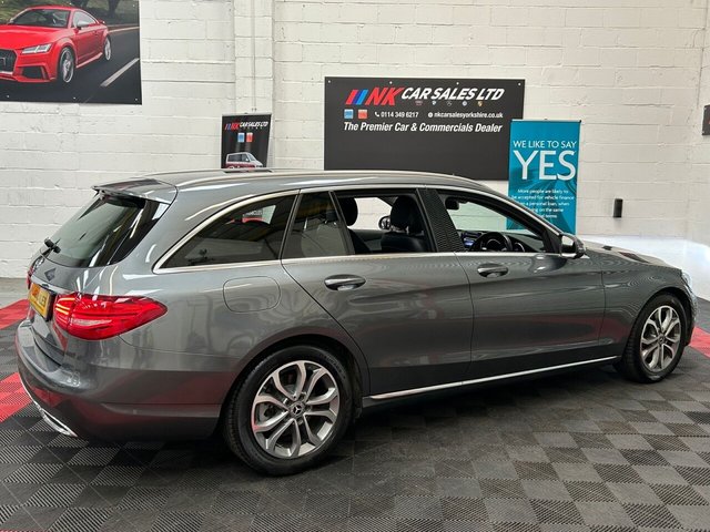 2017 Mercedes-Benz C-Class - Photo 2