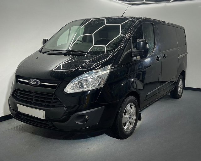 View our FORD TRANSIT CUSTOM
