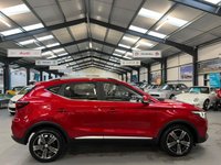 USED 2018 18 MG MG ZS 1.0L EXCLUSIVE 5d AUTO 110 BHP 1 Previous Owner, Camera