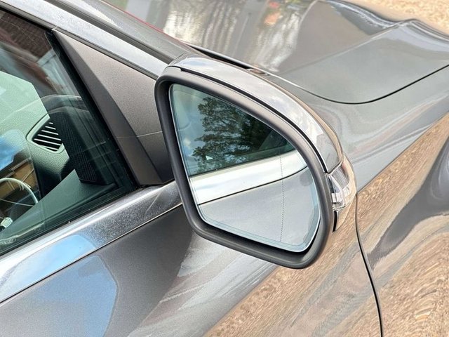 2019 Mercedes-Benz C-CLASS - Photo 9