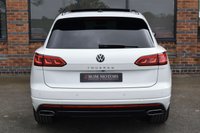 USED 2021 03 VOLKSWAGEN TOUAREG 3.0 V6 BLACK EDITION TDI 5d 228 BHP HEADS UP / DYNAUDIO / 1 OWNER