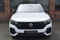 USED 2021 03 VOLKSWAGEN TOUAREG 3.0 V6 BLACK EDITION TDI 5d 228 BHP HEADS UP / DYNAUDIO / 1 OWNER