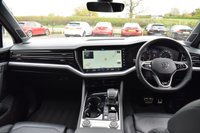 USED 2021 03 VOLKSWAGEN TOUAREG 3.0 V6 BLACK EDITION TDI 5d 228 BHP HEADS UP / DYNAUDIO / 1 OWNER