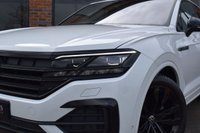USED 2021 03 VOLKSWAGEN TOUAREG 3.0 V6 BLACK EDITION TDI 5d 228 BHP HEADS UP / DYNAUDIO / 1 OWNER