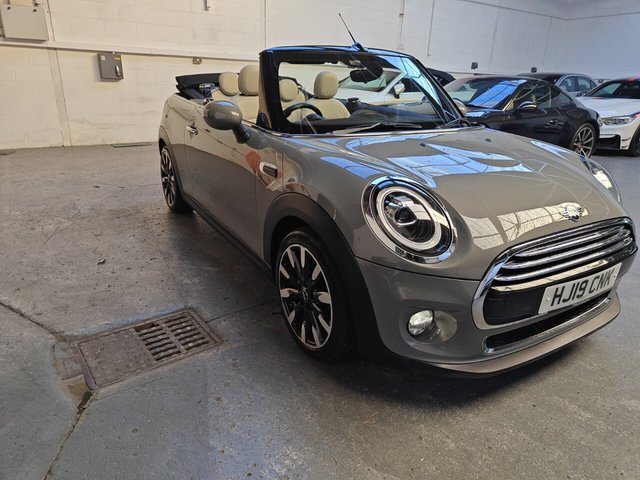 2019 19 MINI Convertible 1.5 COOPER EXCLUSIVE 2d 134 BHP