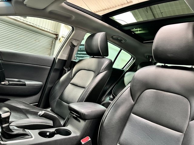 View our KIA SPORTAGE