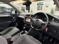 USED 2020 70 VOLKSWAGEN TIGUAN 2.0 MATCH TDI DSG 5d 148 BHP APPLEPLAY+SATNAV+REARCAM+19"S