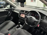 USED 2020 70 VOLKSWAGEN TIGUAN 2.0 MATCH TDI DSG 5d 148 BHP APPLEPLAY+SATNAV+REARCAM+19"S