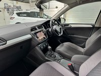USED 2020 70 VOLKSWAGEN TIGUAN 2.0 MATCH TDI DSG 5d 148 BHP APPLEPLAY+SATNAV+REARCAM+19"S