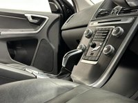 USED 2015 65 VOLVO XC60 2.0 D4 SE NAV 5d 188 BHP 40951 Miles High Gloss Black, Black Leather Interior,