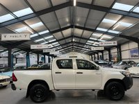 USED 2017 17 TOYOTA HI-LUX 2.4L ACTIVE 4WD D-4D DCB 0d 148 BHP 2 Owners, Excellent Value