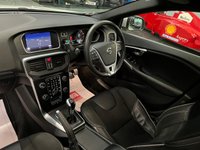 USED 2018 68 VOLVO V40 2.0L T2 R-DESIGN NAV PLUS 5d 121 BHP 1 Previous Owner, Nav, Camera