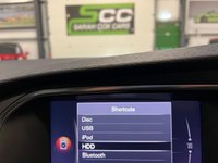 USED 2018 68 VOLVO V40 2.0L T2 R-DESIGN NAV PLUS 5d 121 BHP 1 Previous Owner, Nav, Camera