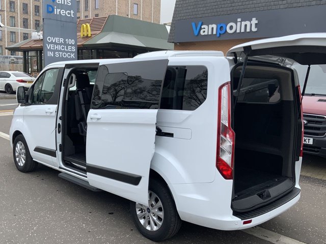 2020 Ford Tourneo Custom 2L 320 Zetec Lecoblue 4dr - Photo 7