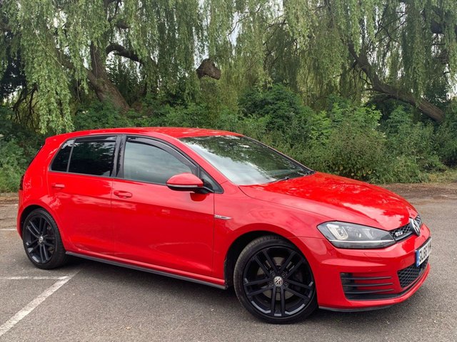 2016 66 VOLKSWAGEN GOLF 2.0 GTD 5d 181 BHP NAV / HEATED SEATS