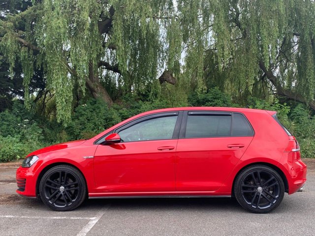 View our VOLKSWAGEN GOLF