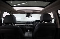 USED 2016 65 BMW X5 2.0 XDRIVE40E SE 5d 242 BHP IN FABULOUS GLACIER SILVER WITH BLACK DAKOTA LEATHER INTERIOR WITH FACTORY EXTRAS OF PANORAMIC SUNROOF, SUN PROTECTION GLAZING, REVERSING ASSIST CAMERA & SURROUND VIEW