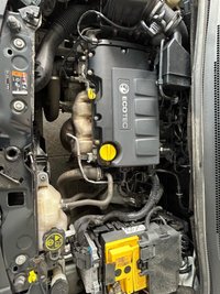 USED 2015 15 VAUXHALL CORSA 1.4 DESIGN ECOFLEX S/S 5d 89 BHP 