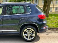 USED 2013 13 VOLKSWAGEN TIGUAN 2.0 R LINE TDI BLUEMOTION TECH 4MOTION DSG 5d 139 BHP 