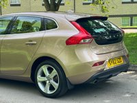 USED 2012 62 VOLVO V40 1.6 T3 SE 5d 148 BHP 